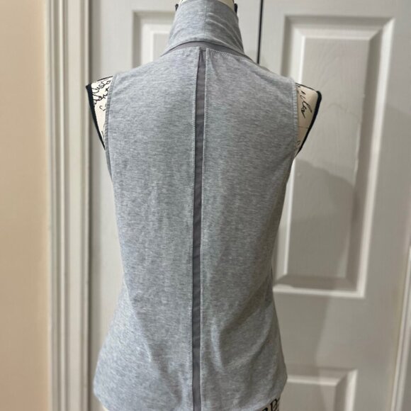 ATHLETA MOCK NECK SLEEVELESS TOP GREY COLOR SIZE SMALL - Picture 6 of 15